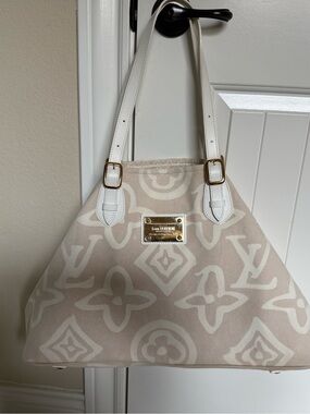 Louis Vuitton Tahitienne Cabas GM 
Limited Edition Marc Jacobs Collection (2008)